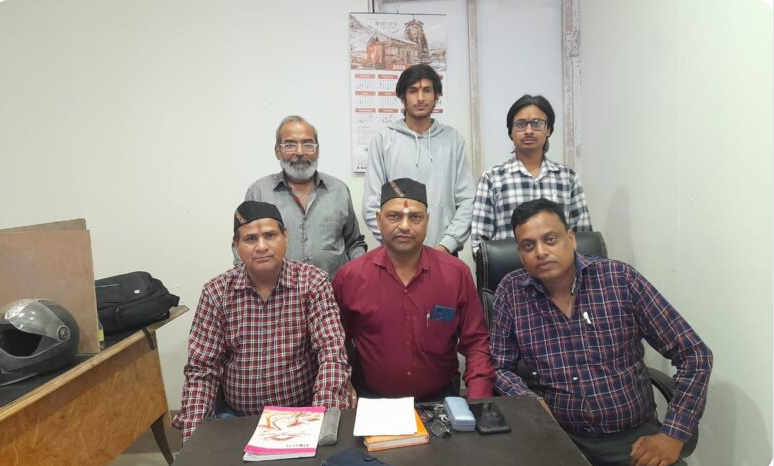 उत्तराखंड सामाजिक सम्मान संगठन के प्रदेश अध्यक्ष राजू वर्मा की अध्यक्षता में संगठन की प्रथम गठन का आयोजन किया गया