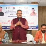 प्रदेश के कृषि मंत्री गणेश जोशी से आज उनके कैंप कार्यालय में दैनिक श्रमिक कर्मचारियों के एक प्रतिनिधि मंडल ने भेंट की